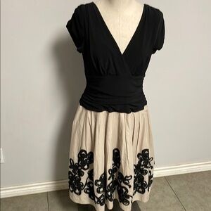 Dress Barn Black and Cream Ruched Fit and Flare Midi Dress